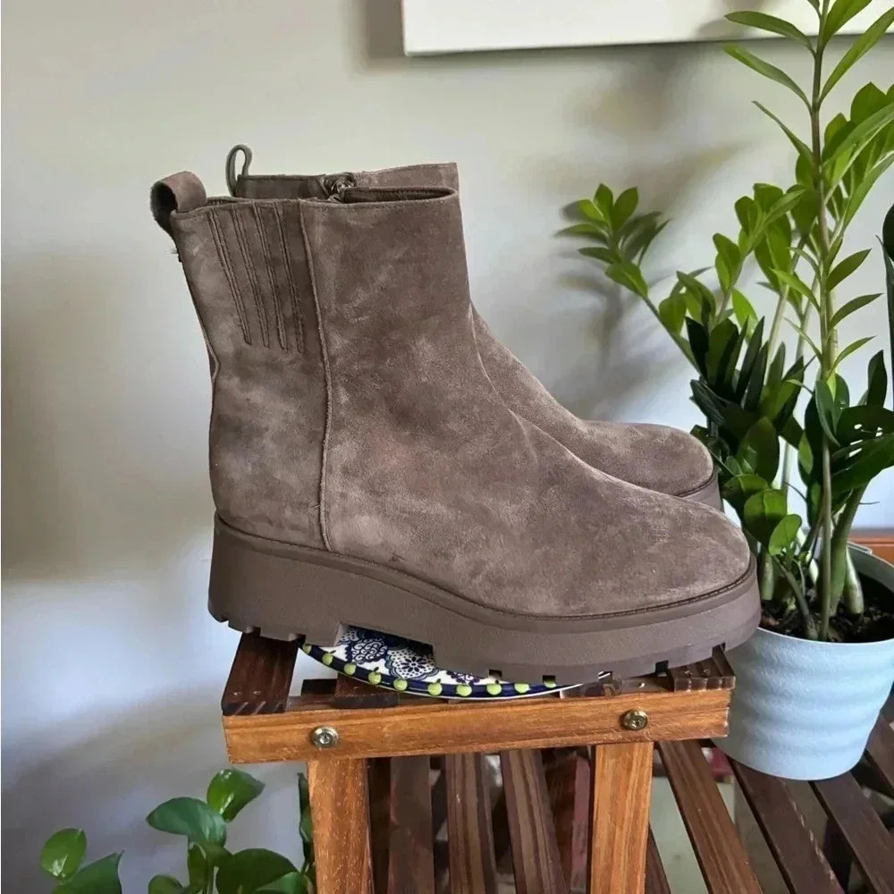 Vince Camuto Lug Nerffames Suede Bootie